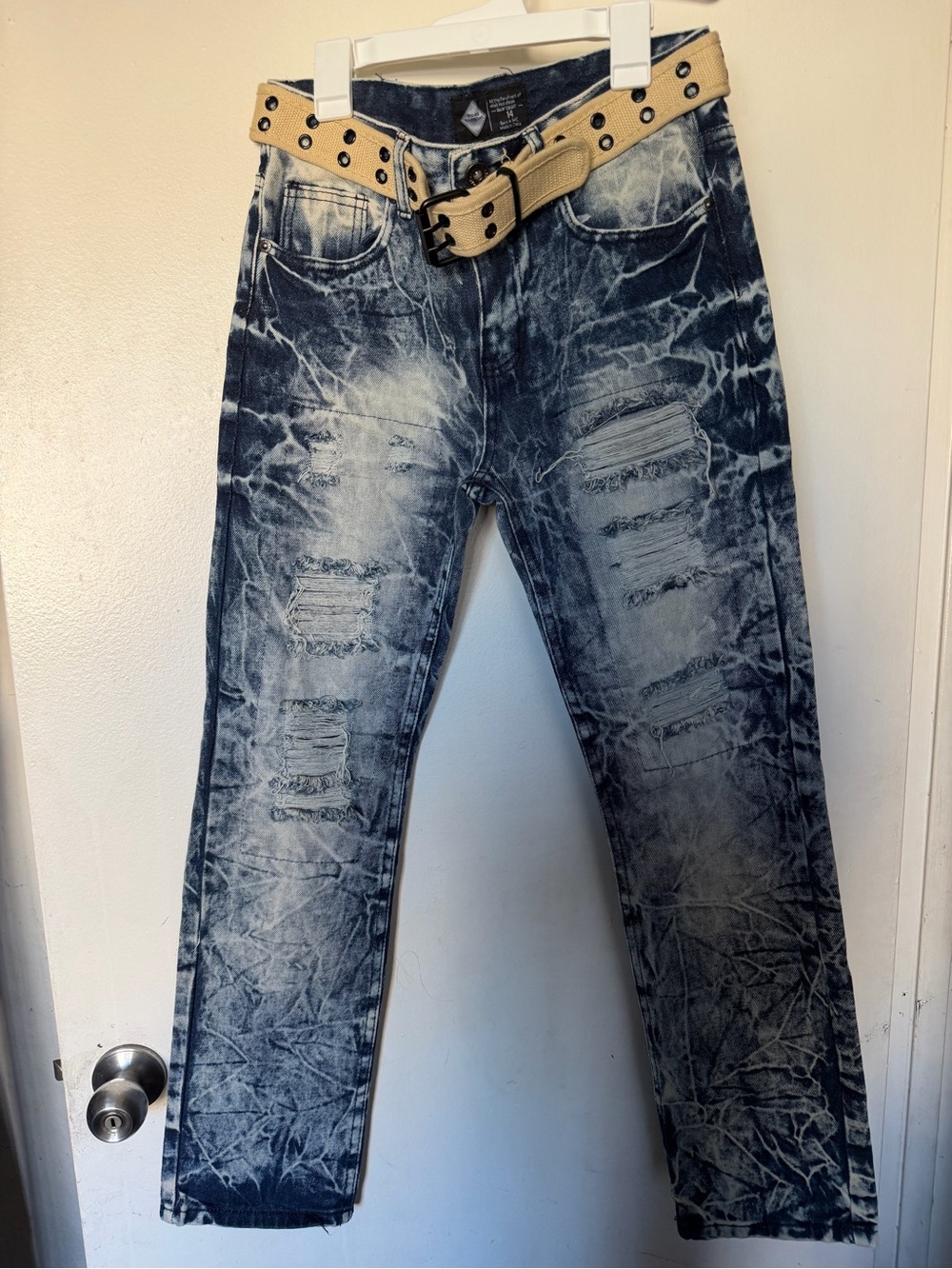 Road Narrows Y2K Acid Wash Distressed Skinny Jeans w  Belt